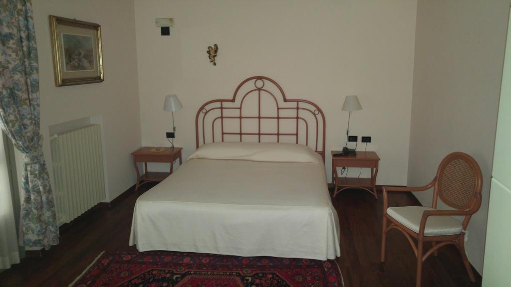Locanda Del Boscogrande Montegrosso d'Asti Eksteriør billede