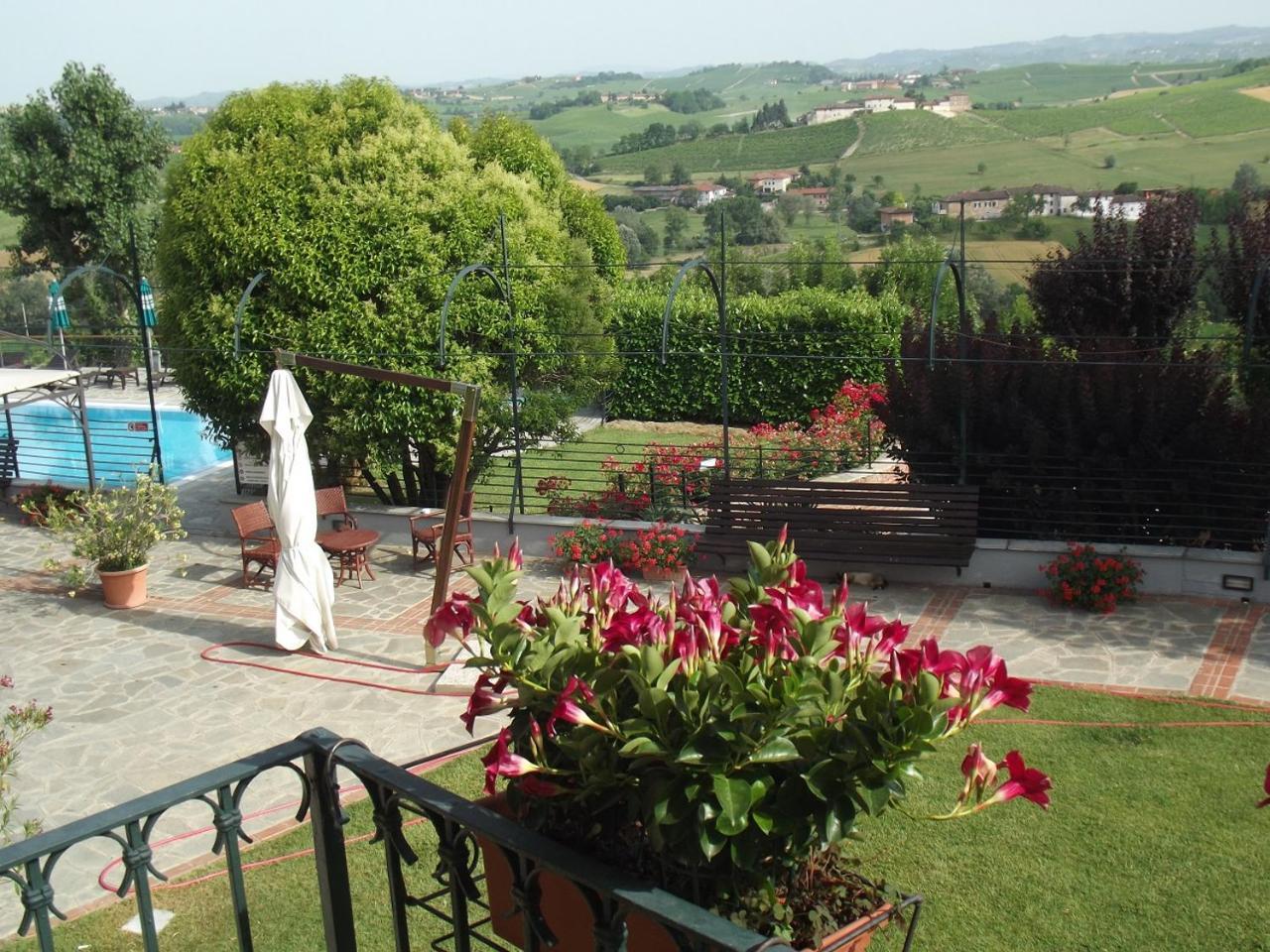 Locanda Del Boscogrande Montegrosso d'Asti Eksteriør billede